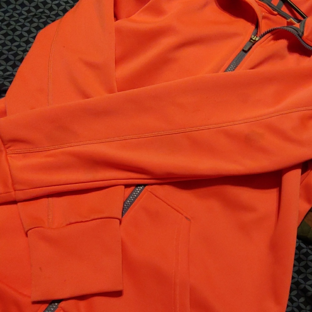 Jacket - Picture 3 of 4
